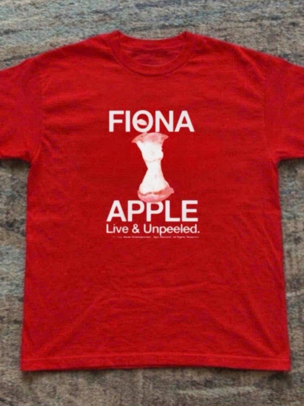 Gildan Red Fiona Apple "Live & Unpeeled" Graphic Tee